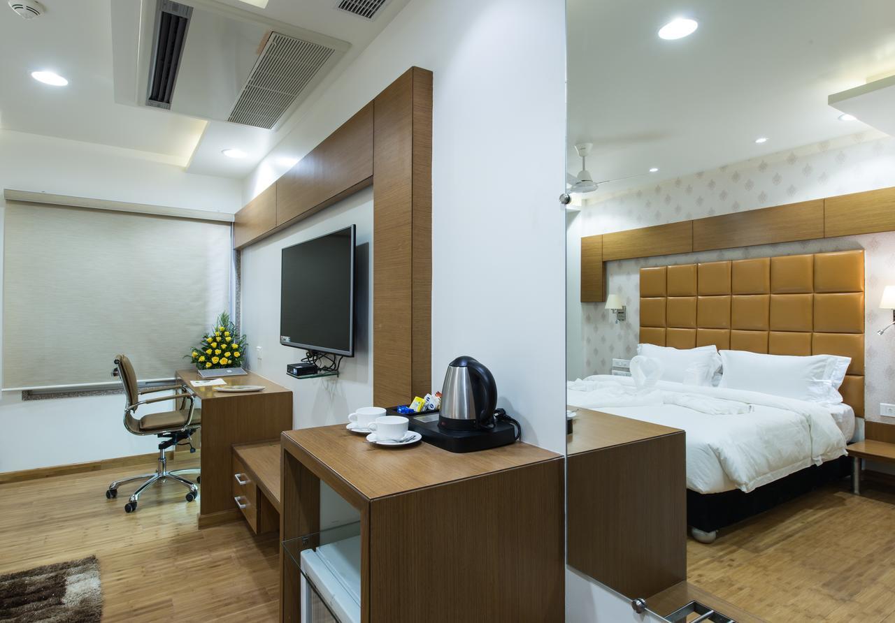 Hotel Atishay 博帕尔 外观 照片